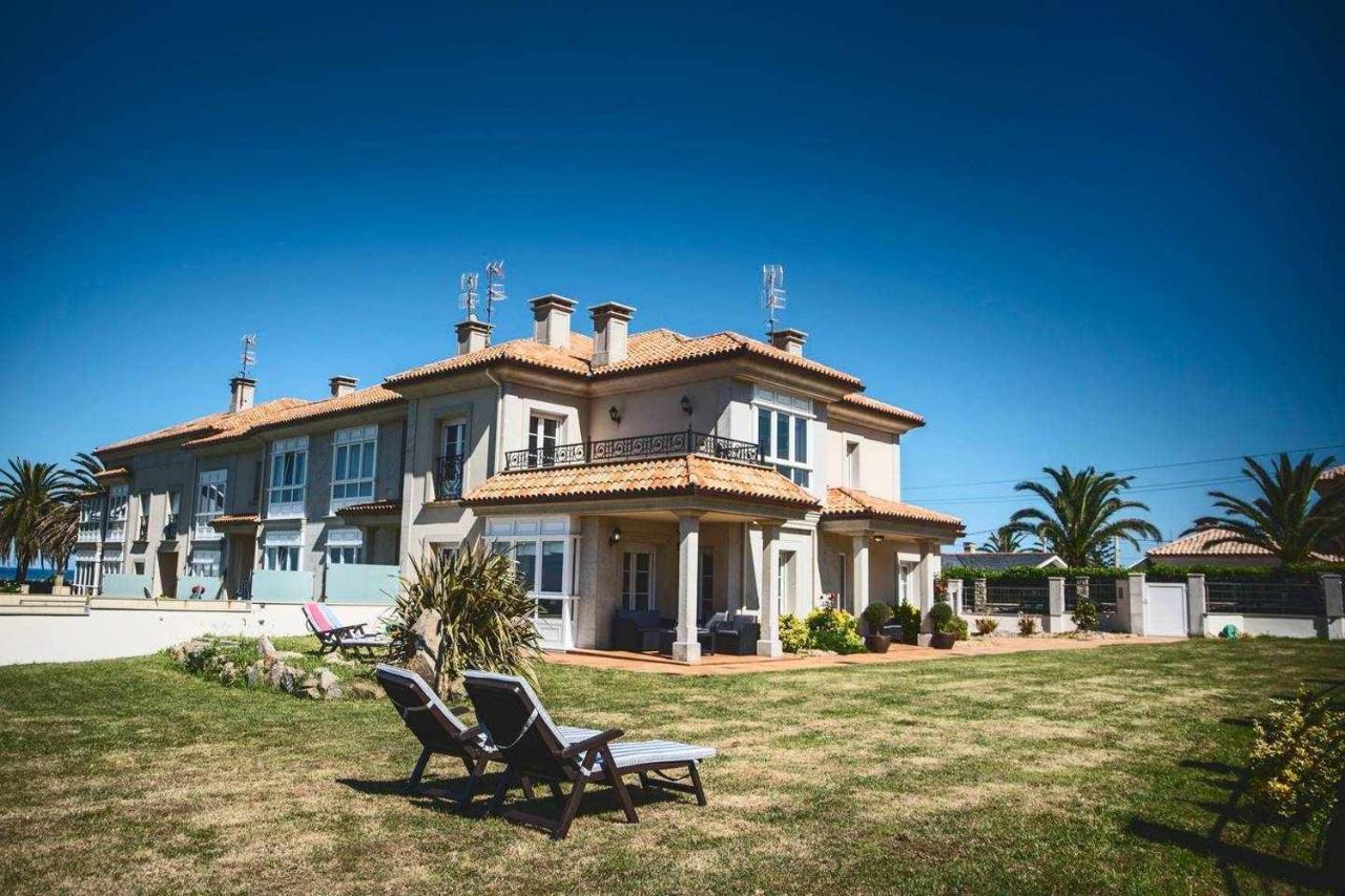 Chalet Pareado Con Jardin En 1ª Linea De Mar Villa Burela Esterno foto