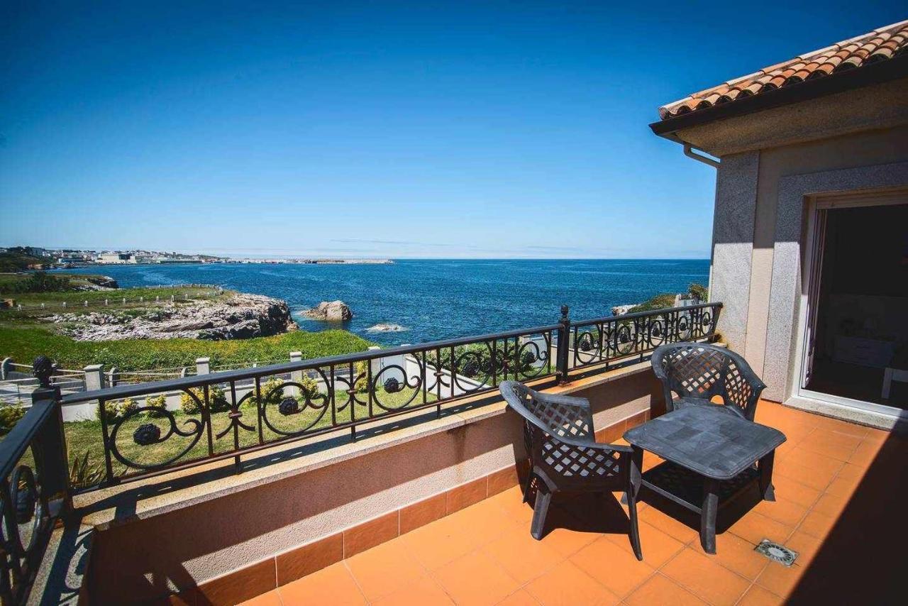 Chalet Pareado Con Jardin En 1ª Linea De Mar Villa Burela Esterno foto