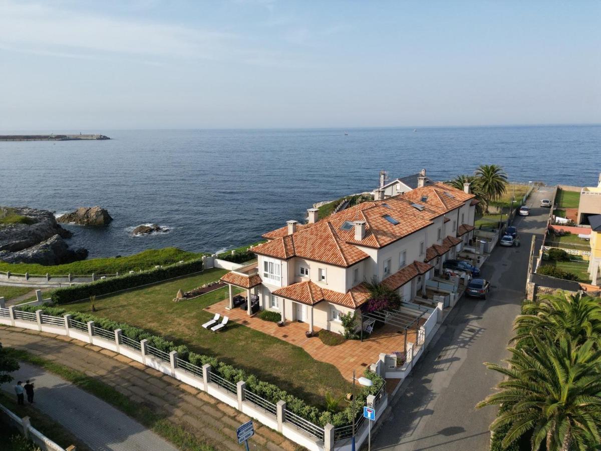 Chalet Pareado Con Jardin En 1ª Linea De Mar Villa Burela Esterno foto